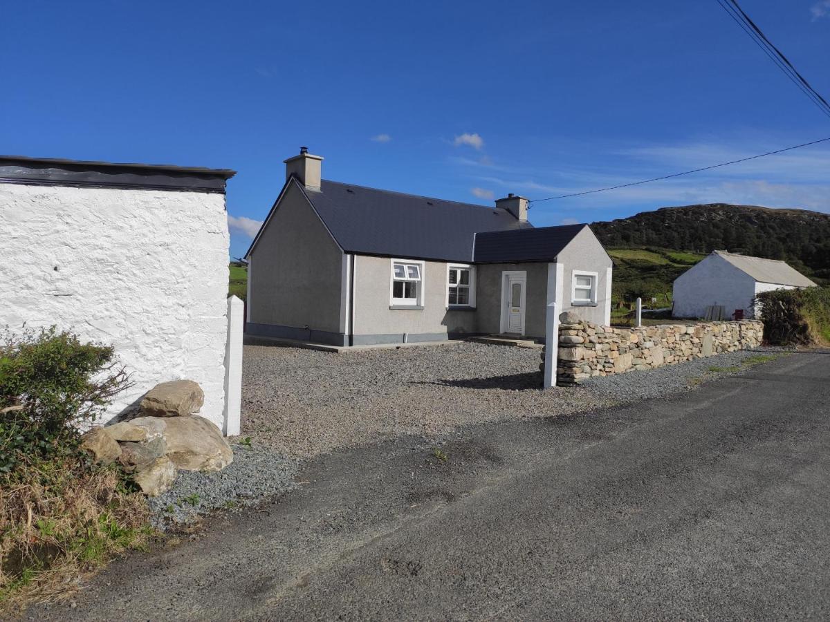White Barn Cottage Clonmany Exteriör bild